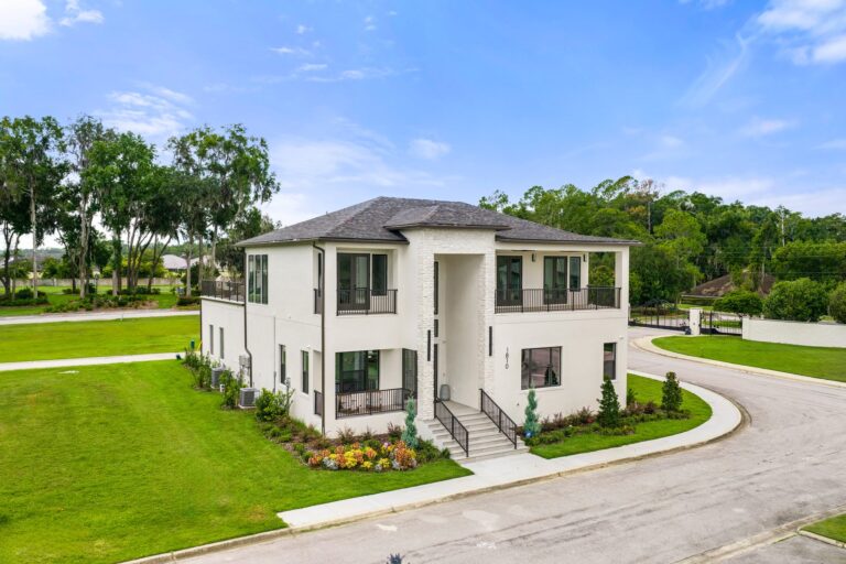 Antonia residence at Livingston Park — exterior photo 8