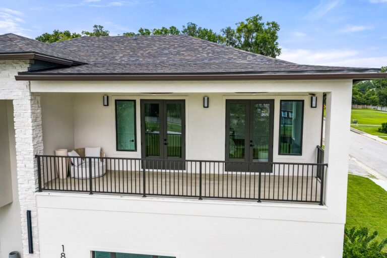 Antonia residence at Livingston Park — exterior photo 17
