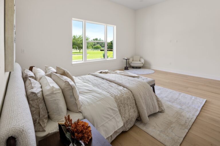 Antonia residence at Livingston Park — interior photo 4