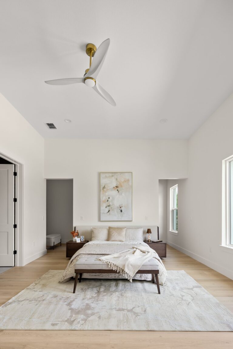 Antonia residence at Livingston Park — interior photo 15