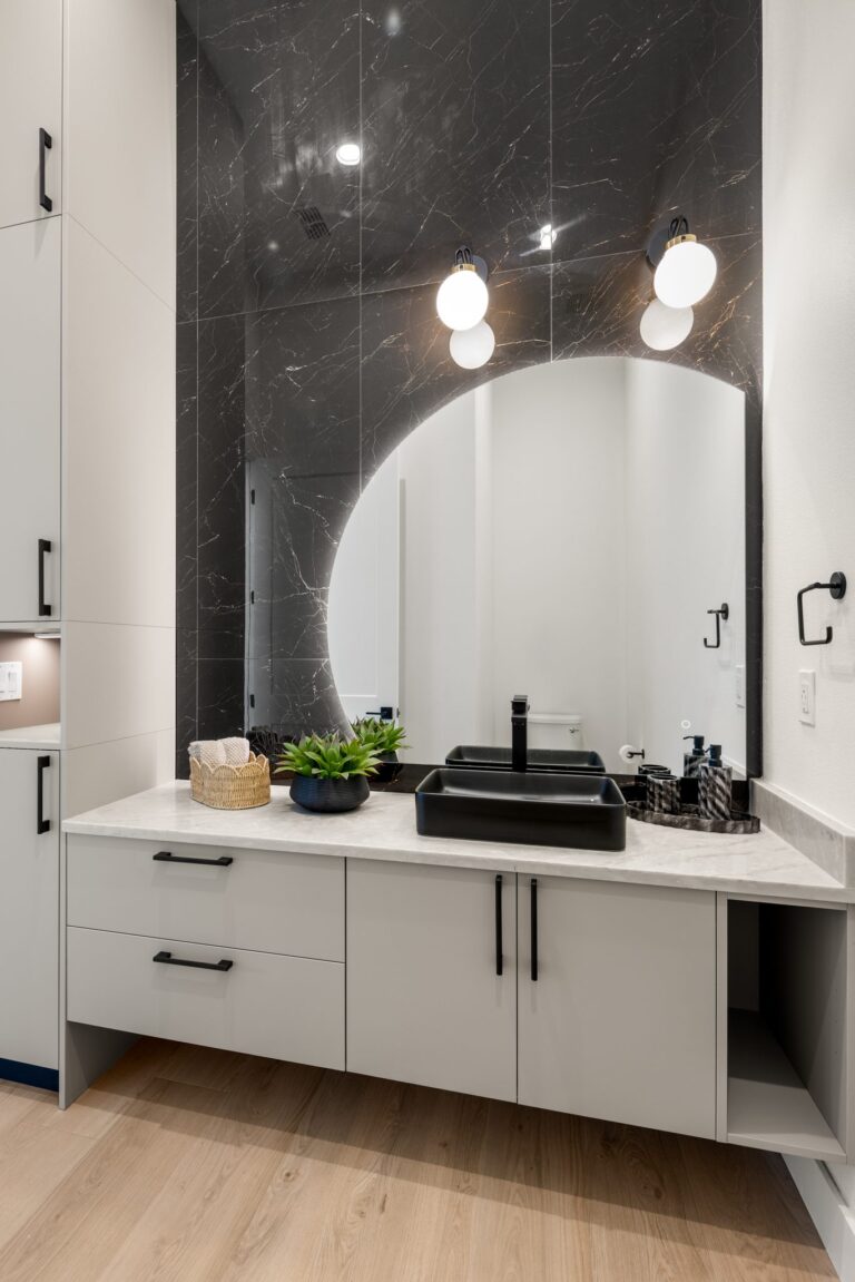 Antonia residence at Livingston Park — interior photo 26