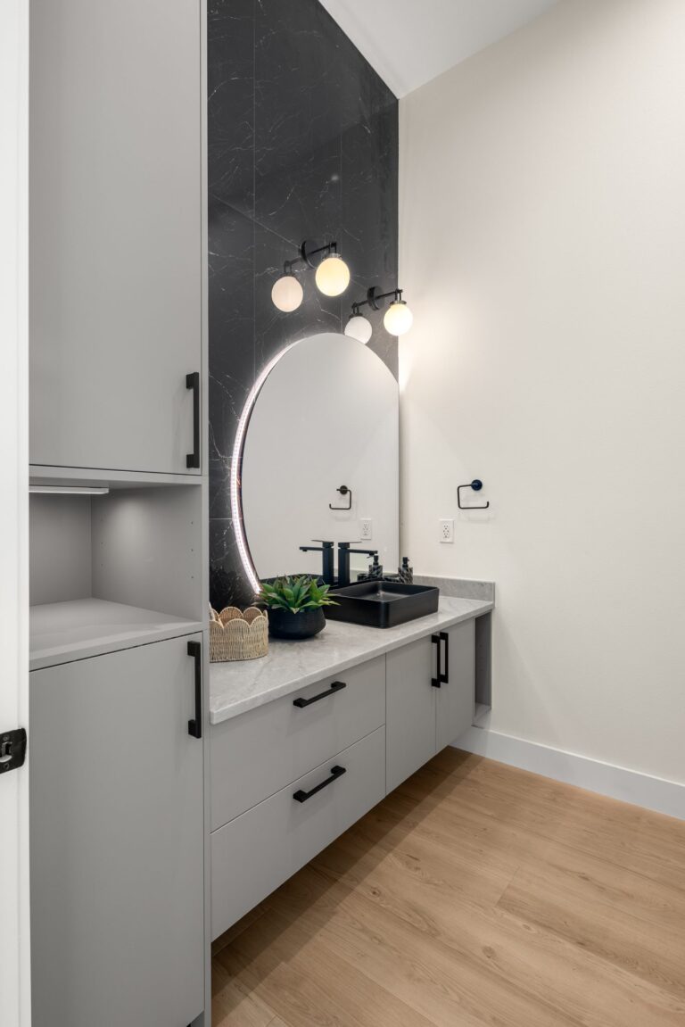 Antonia residence at Livingston Park — interior photo 27