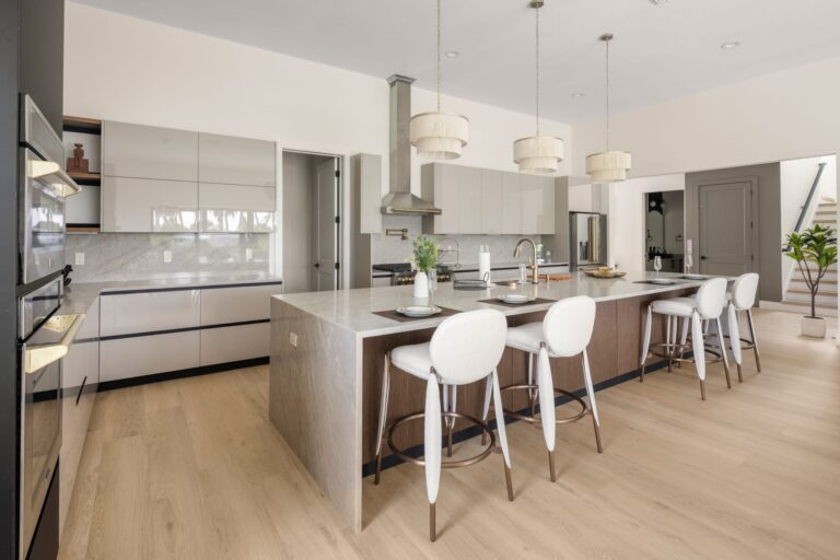 Antonia residence at Livingston Park — interior photo 36