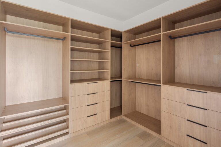 Antonia residence at Livingston Park — interior photo 57