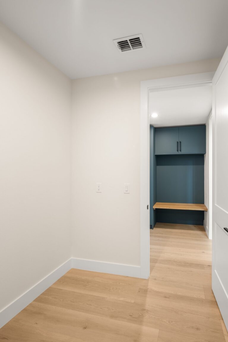 Antonia residence at Livingston Park — interior photo 84