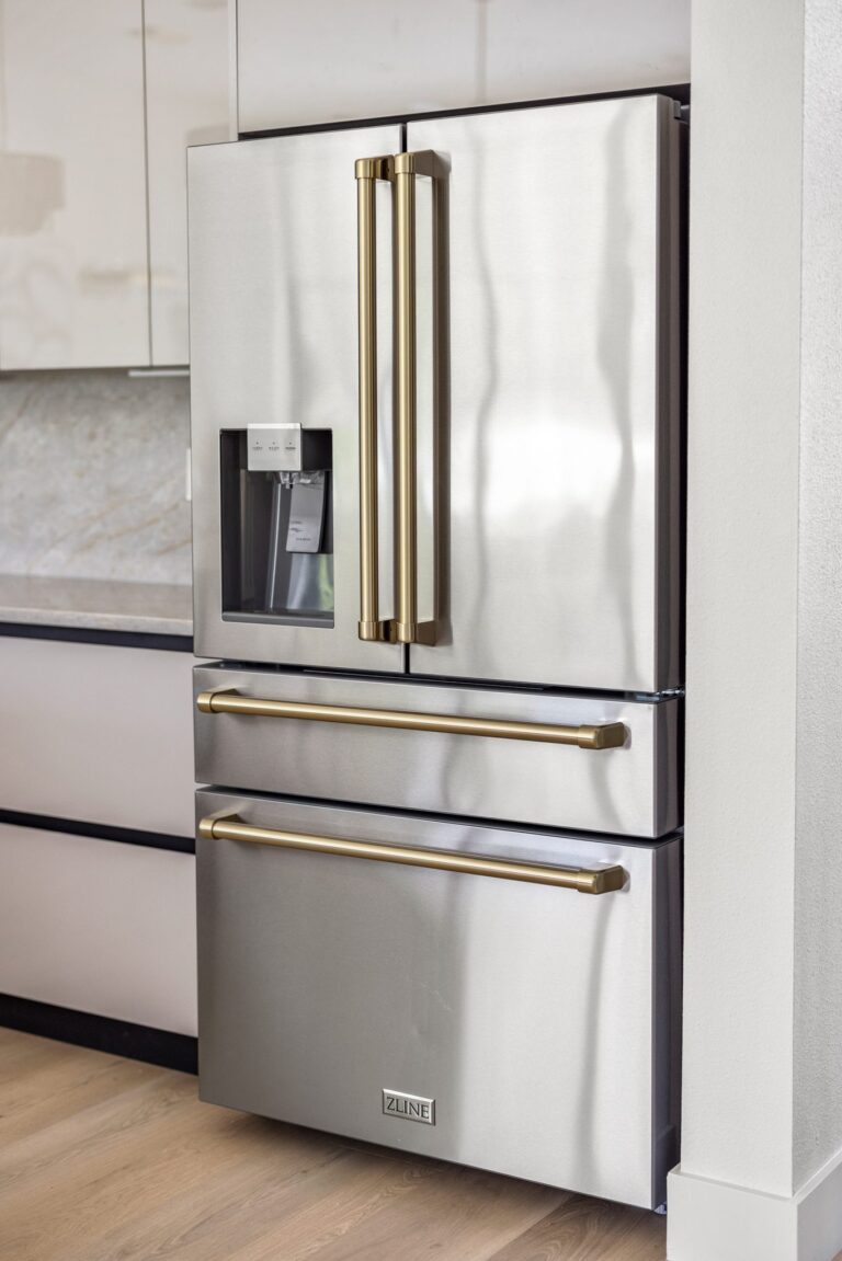 Antonia residence at Livingston Park — interior photo 94