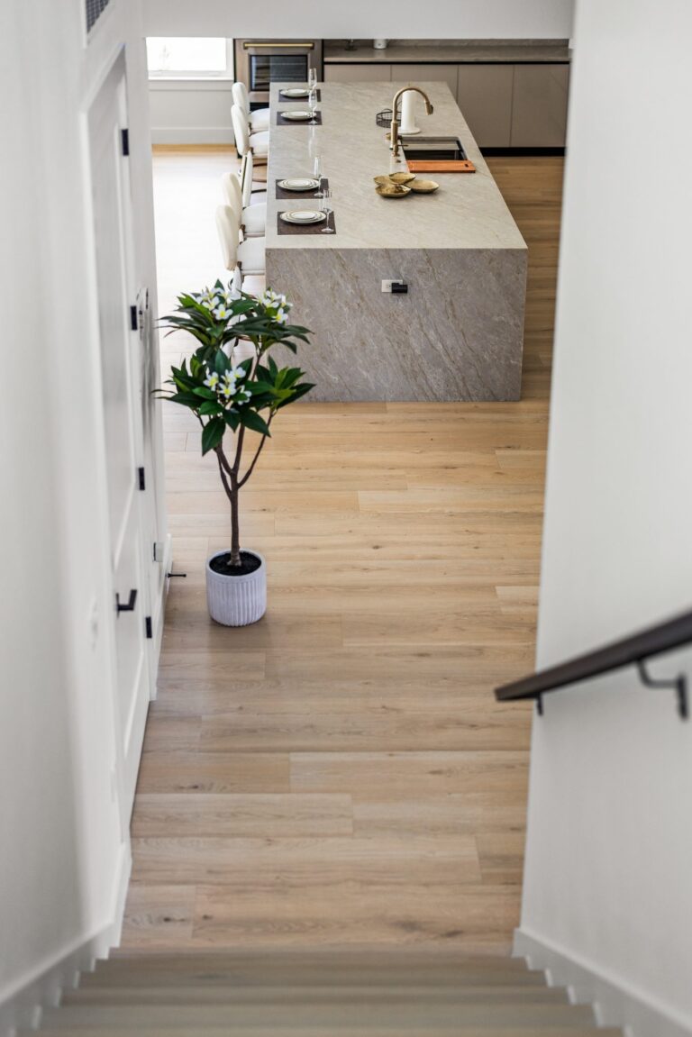 Antonia residence at Livingston Park — interior photo 106